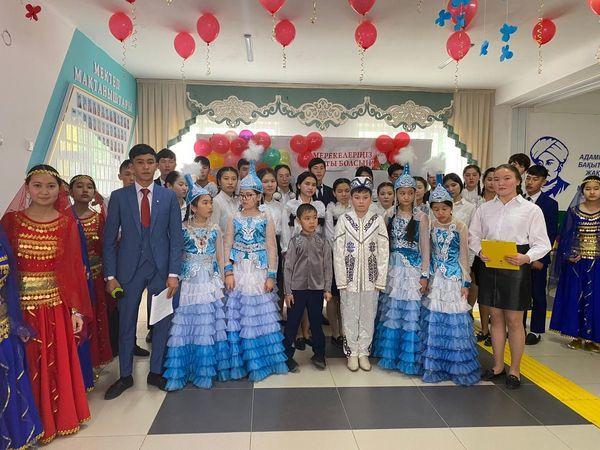 "Сыйынар ем ана деген тәңірге"