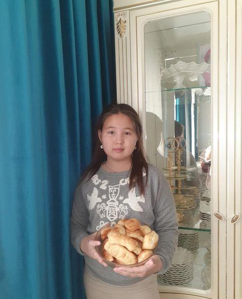 Қазақтың дастарханының сәні бауырсақ.